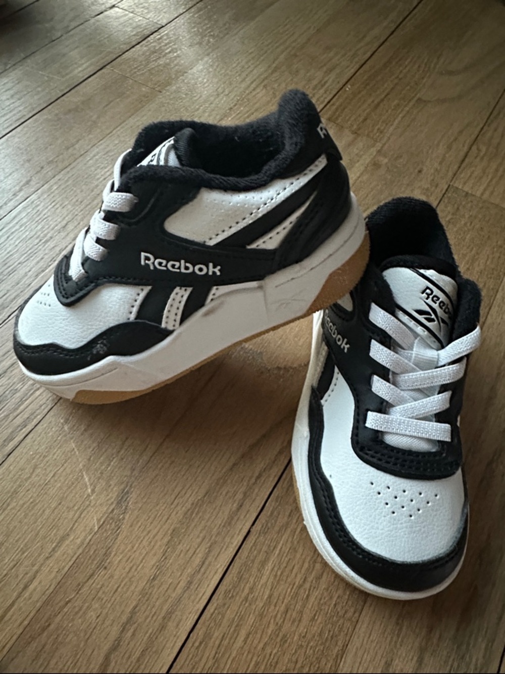 Reebok Toddler Black, White & Gum Classic Slip-On Sneakers
